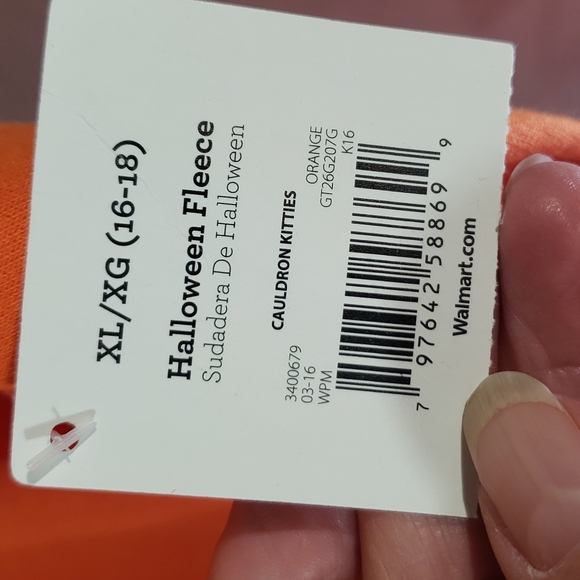 Halloween Tee's Bundle of 2 Size L & XL - Picture 8 of 8